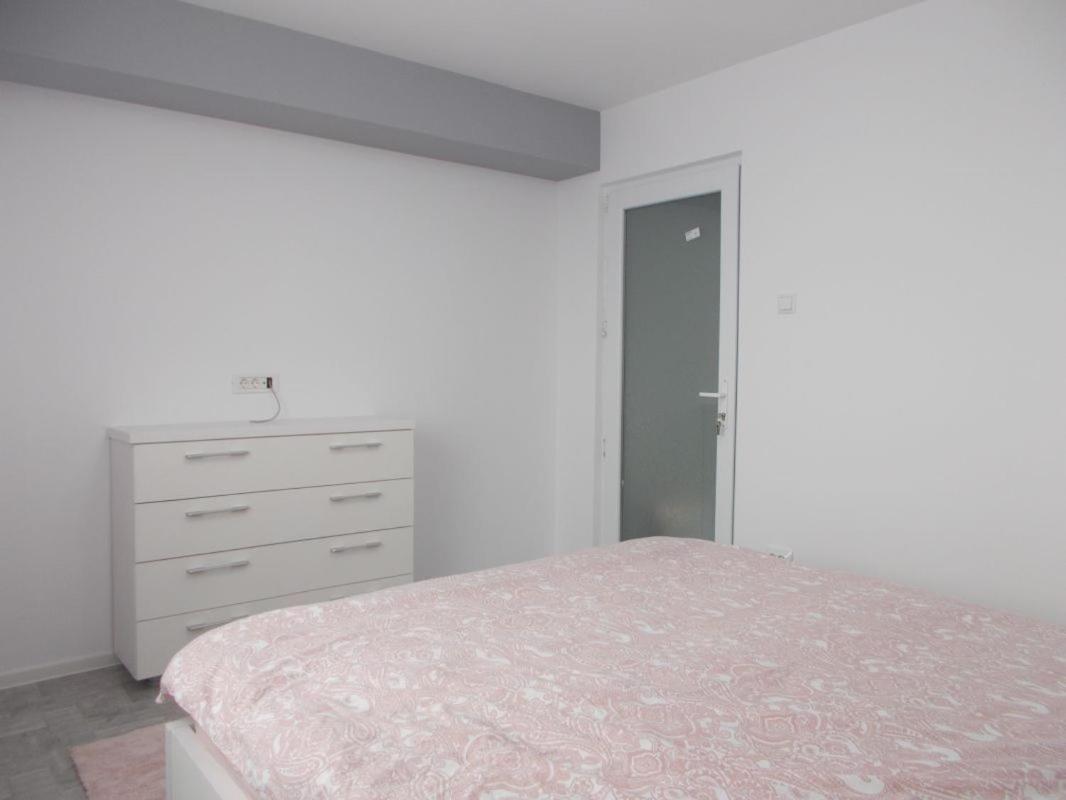 Apartament Tanya 트르고비슈테 외부 사진